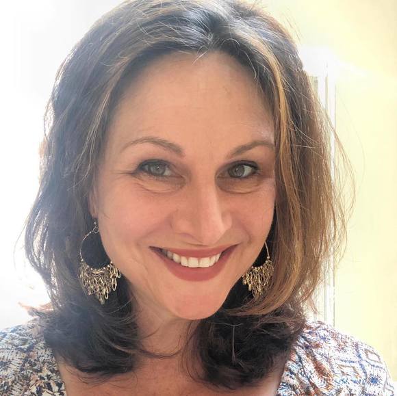 Meet your Posher, Tara - Picture 1 of 1